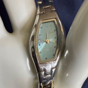 Mondu Stylish Silver and Black Watch